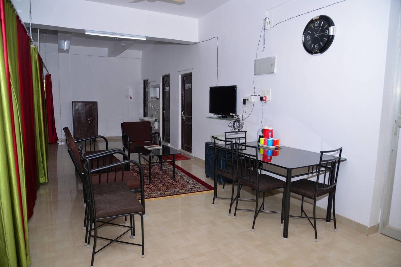 Tranquil Hospitality Otel Bhubaneswar Dış mekan fotoğraf